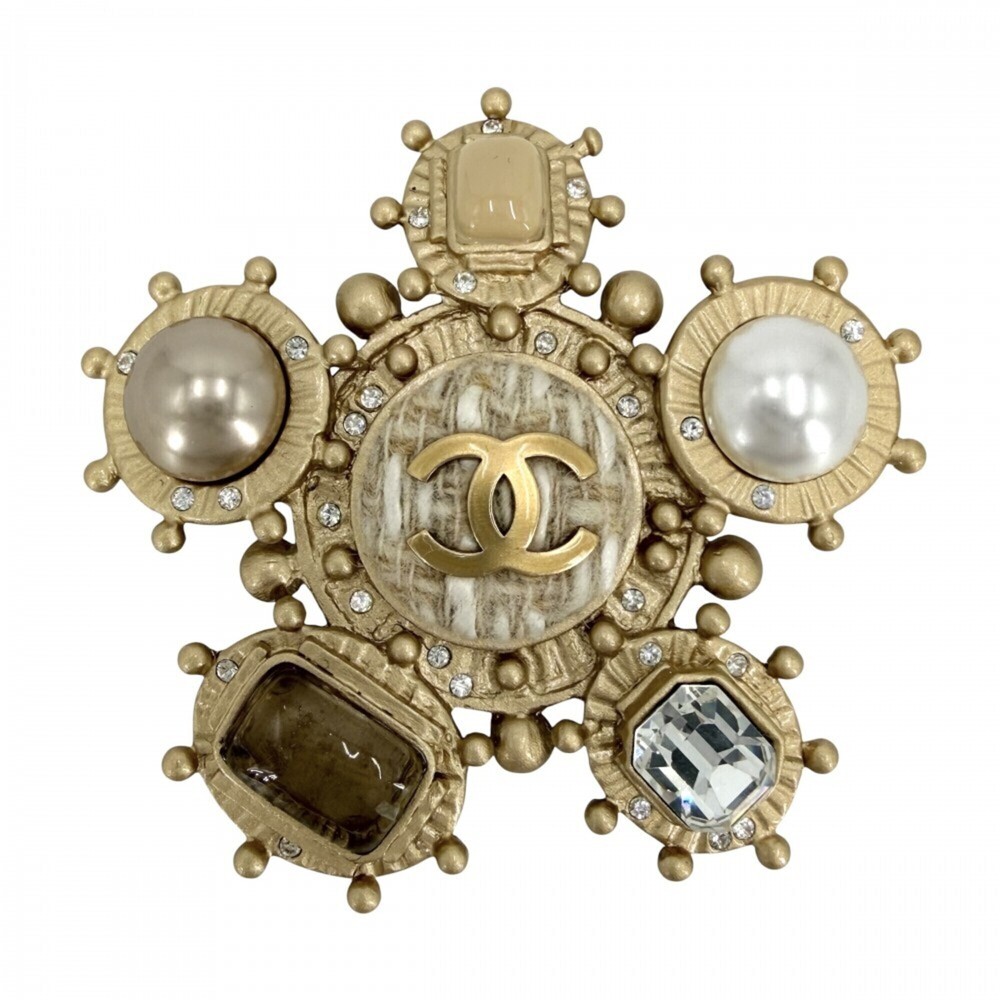 CHANEL White Pearl Logo Brooch